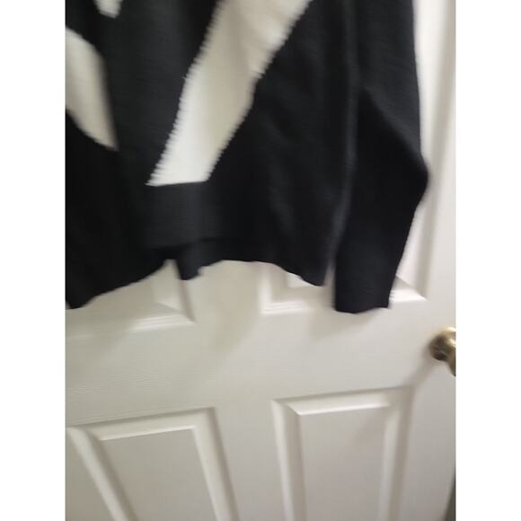 Worthington Womens Long Sleeve Black & White Chevron Soft Sweater Large Nwt - Picture 5 of 10